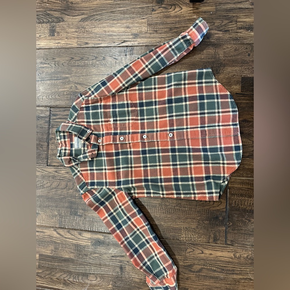 Southern marsh button down flannel youth medium